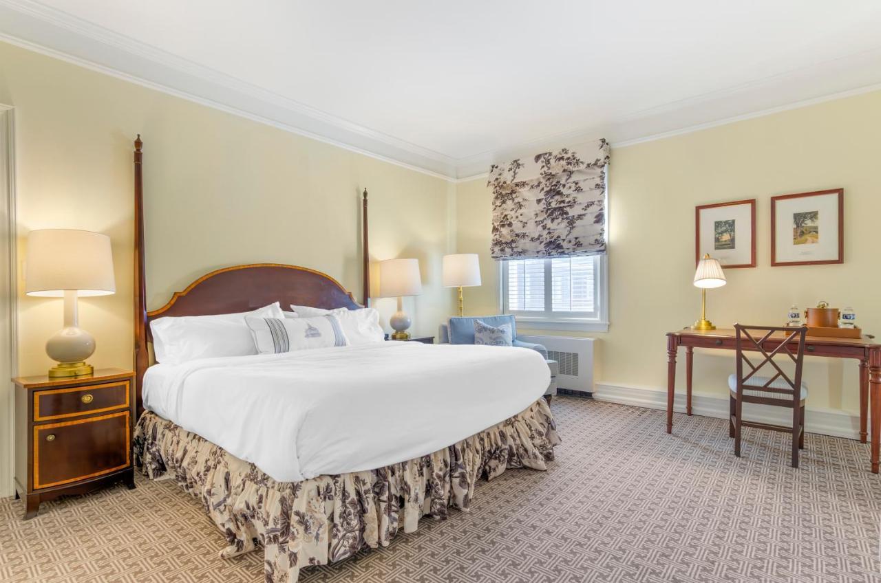 Premier Room - 1 King Bed